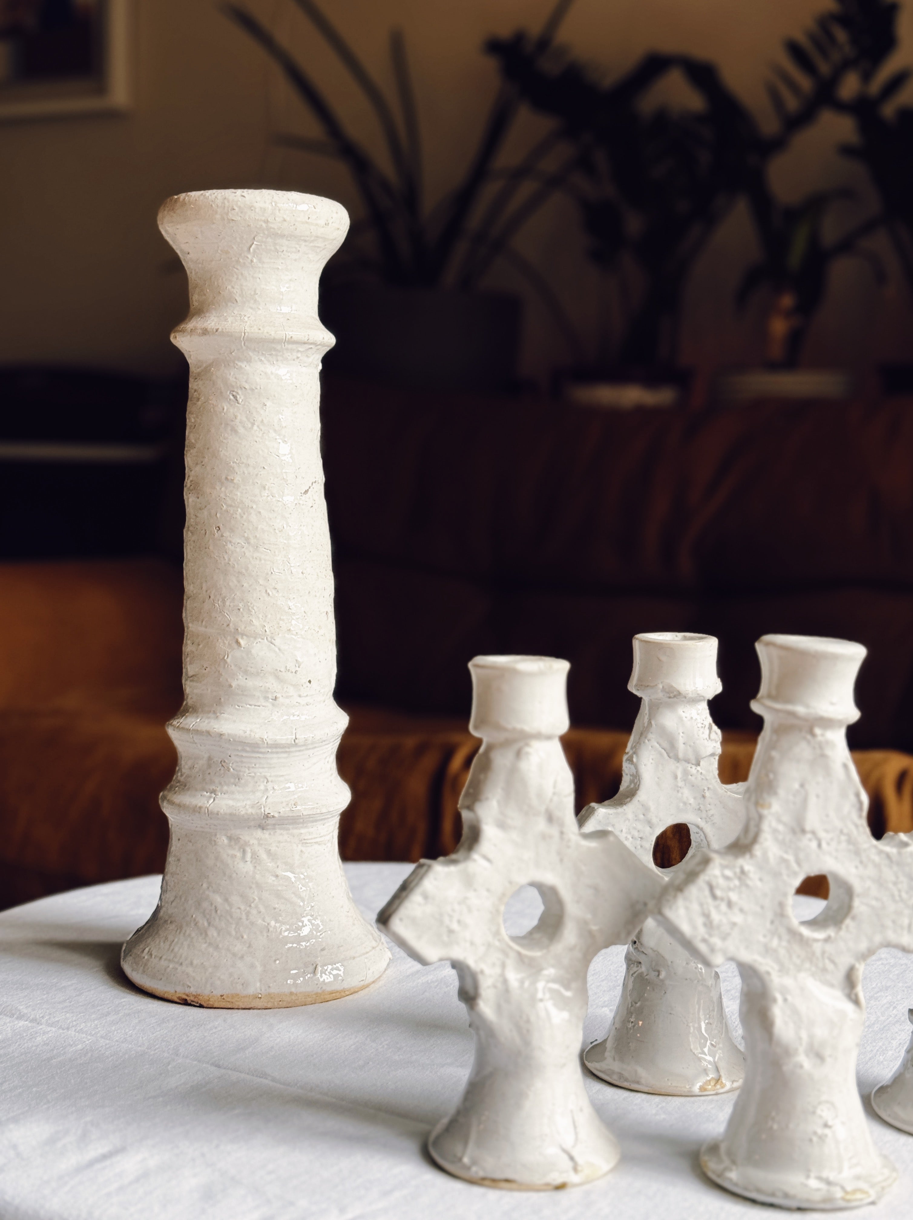 White Tamegroute Pillar